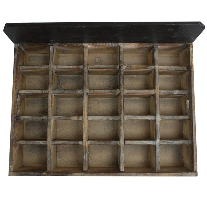 AW Artisan - Wholesale Bottle and Shot Glass Display - Display tray with 25 boxes4