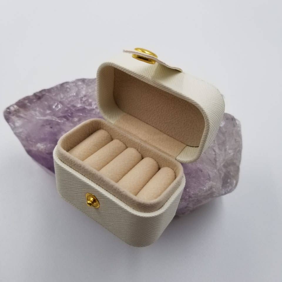 magnolia jewelry - Wholesale Jewelry Box/Organizer - Mini Leather Ring Earrings Jewelry Storage Gift Box0