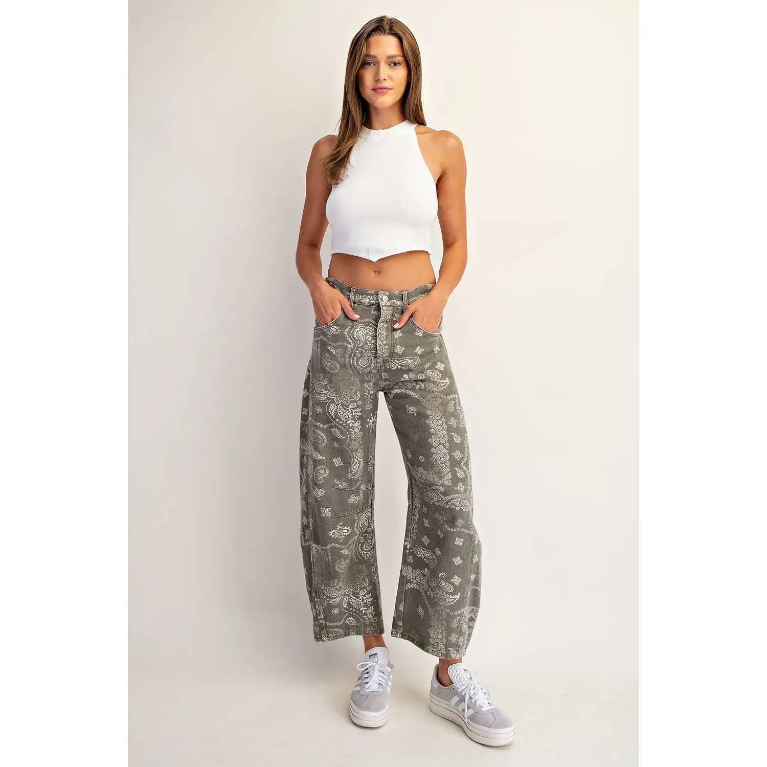 STYLE USA – Großhandel Hose – Damen – Mineralgewaschene Jeans mit Paisleymuster9