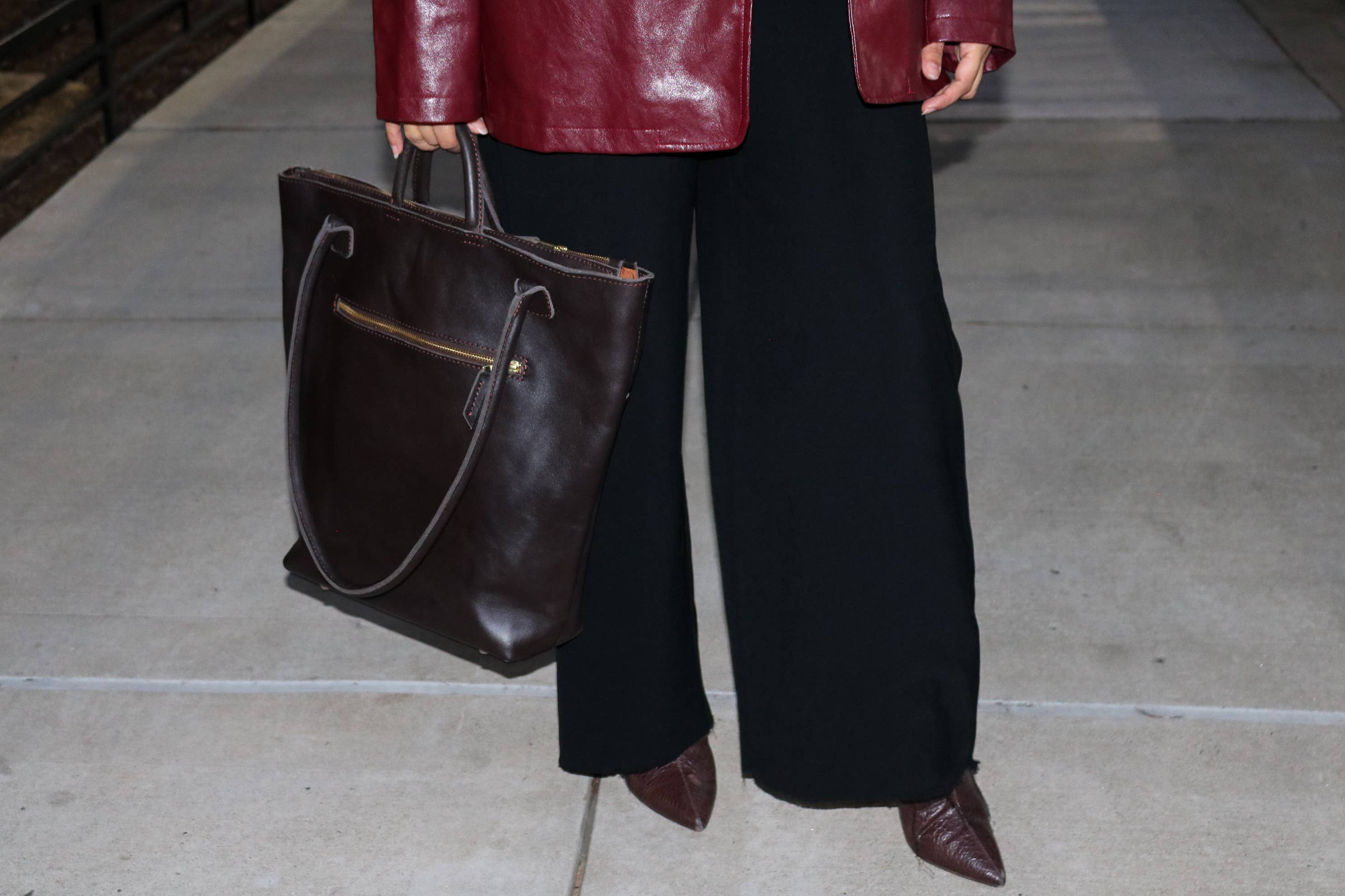 Brown Utility Tote Handbag, Dark Hazelnut for wholesale on Faire2