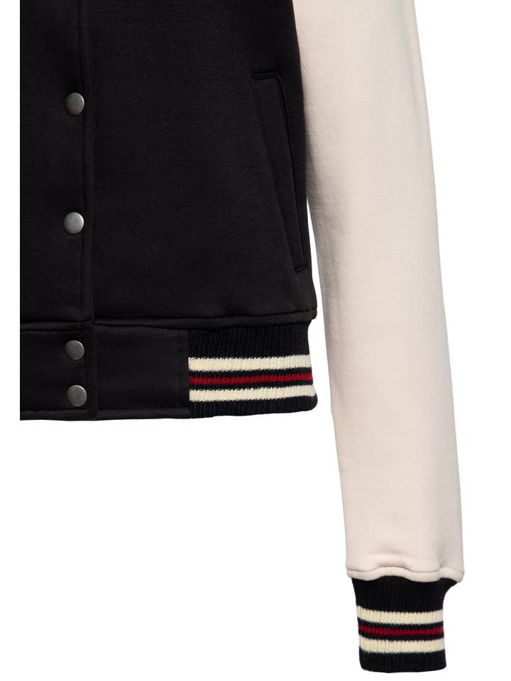 Btex Fashion GmbH / KING KEROSIN – Großhandel Jacke – Damen – College Jacke «We Can Do It»