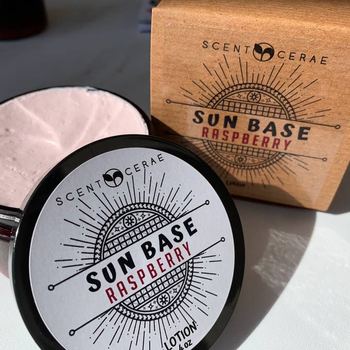 Scentcerae - Vente Crèmes solaires - Crème hydratante SPF au zinc et à la framboise Sun Base en pot4