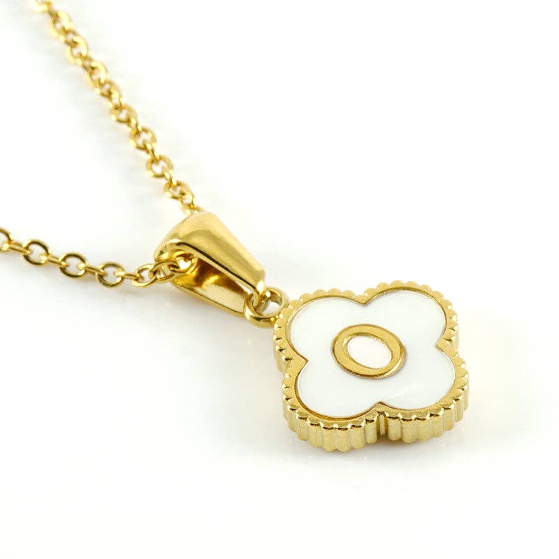 Mio Queena - Wholesale Pendant/Charm Necklace - Clover Shell Initial Charm 18K Golden S.Steel Necklace - FGS14