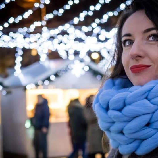 woolexperts - Wholesale Scarf - Women's - Chunky Knit Merino Wool Infinity Scarf with Hood Handmade #57