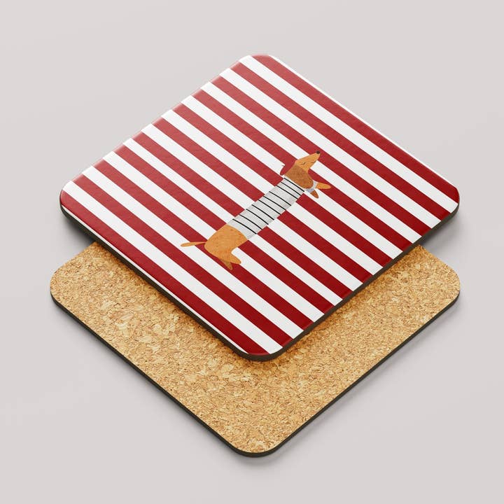 Teckel Onderzetter Bordeaux Wit - La Saucisse Parisienne - Handgemaakt Cadeau voor Hondenliefhebbers voor wholesale door Teckels Tales Travels