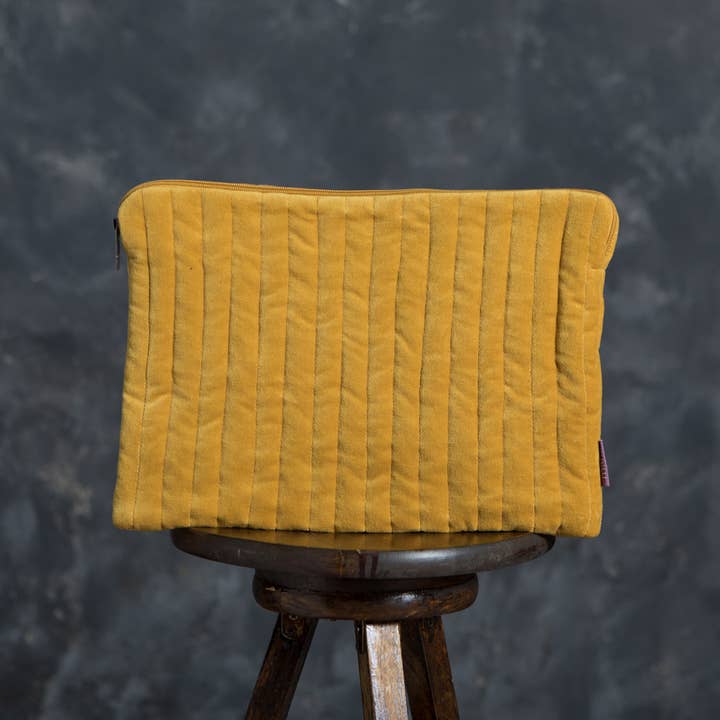 Estojo para Portátil Pop Floral 37X26 por atacado de Mahe Homeware