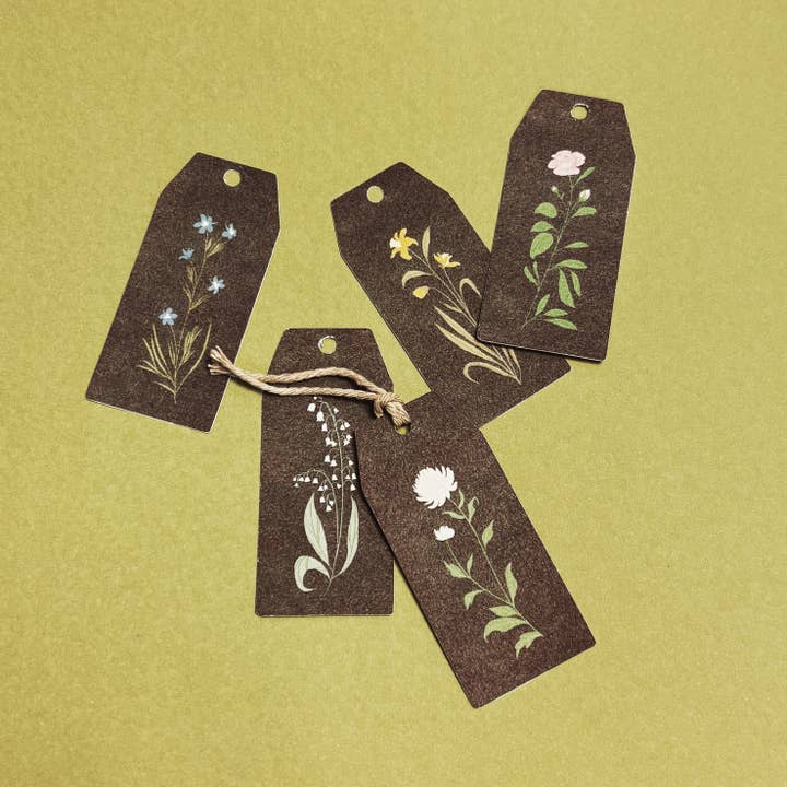Lione & Sheikh - Wholesale Gift tag - Birth Flowers - Illustrated Gift Tags 1