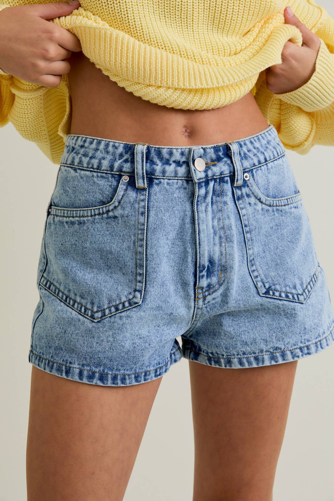 DENIM MID-RISE POCKET DETAIL SHORTS for wholesale on Faire4