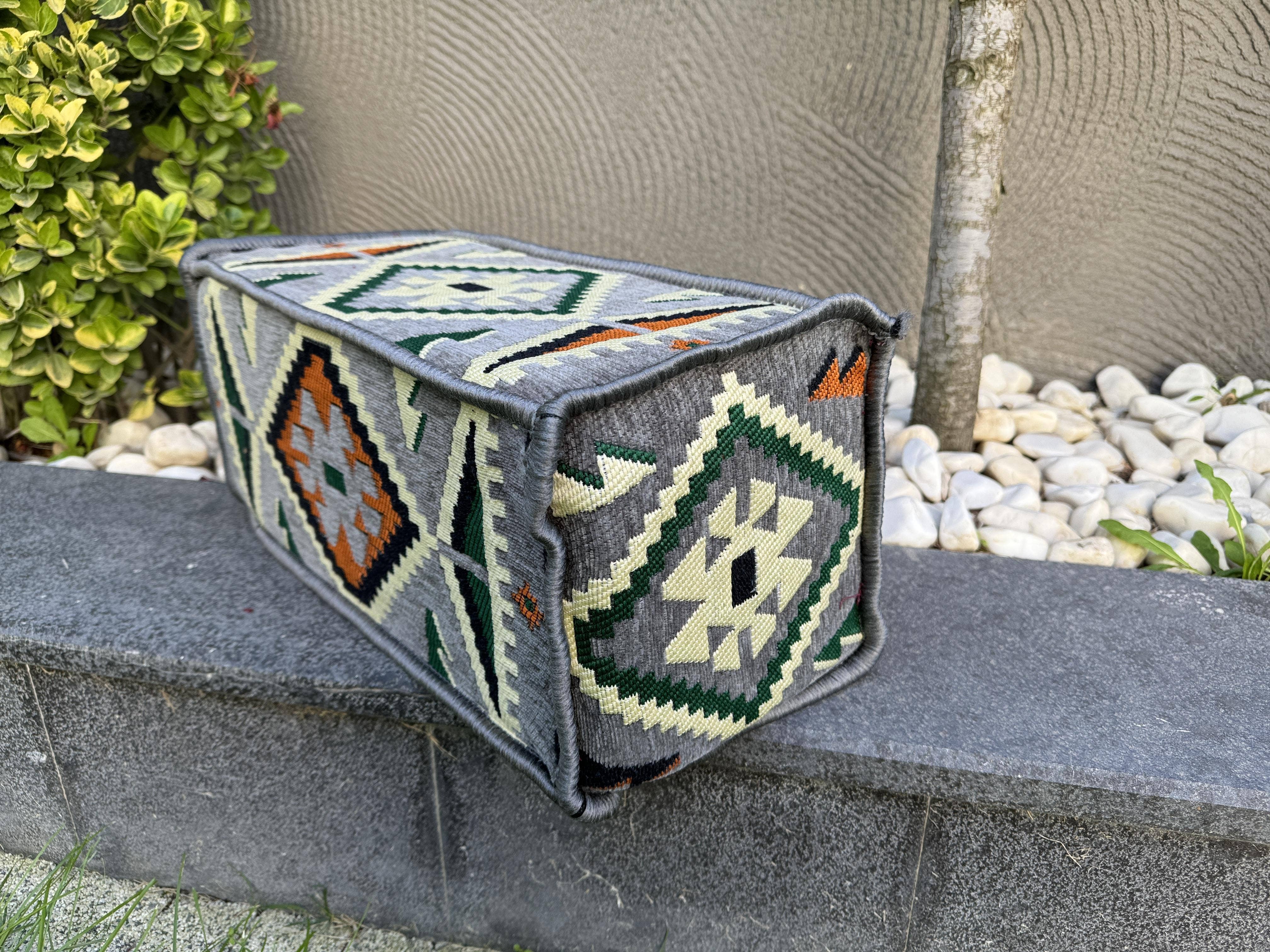 The Loom Wholesale – wholesale Ottoman – Handmade Floor Seating - Kilim Patterned Ottoman Floor Sofa23