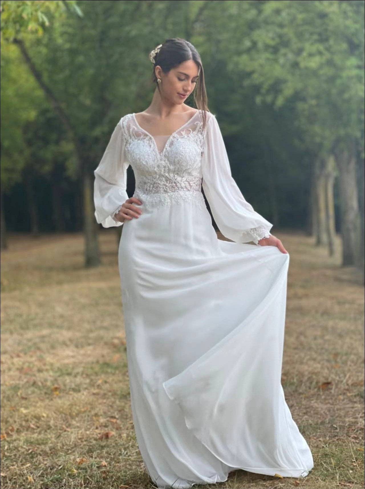 Blank TL-89 wedding dress for wholesale on Faire