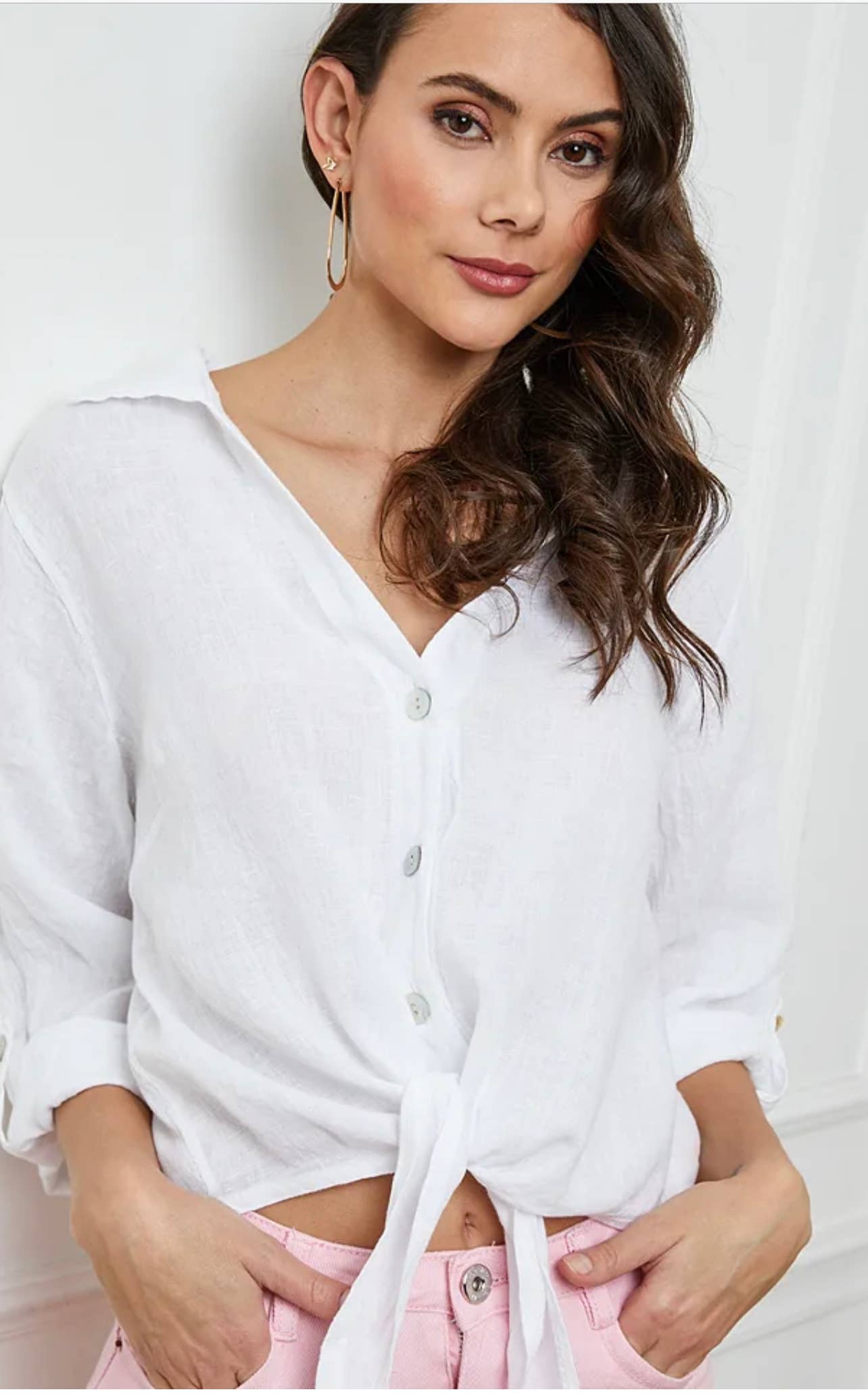 LÉA & LUC - Venta al por mayor Camisa con botones - Mujer - Camisas anudadas a la cintura en 100% lino REF. 220214