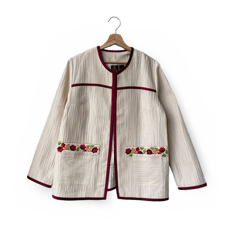 Manteau patchwork floral pour la vente par Lozee