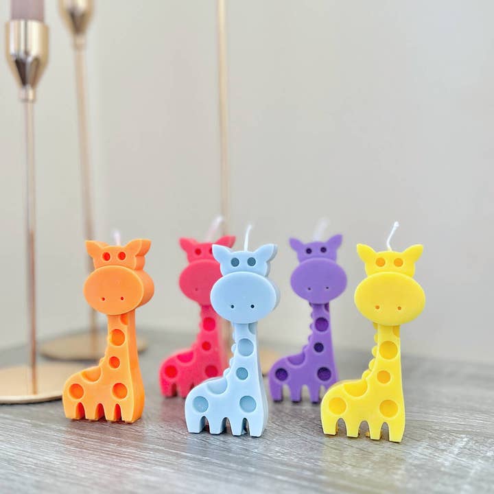 Eli and Things - Wholesale Novelty Candle - Soy Wax Giraffe Shape Pillar Candle