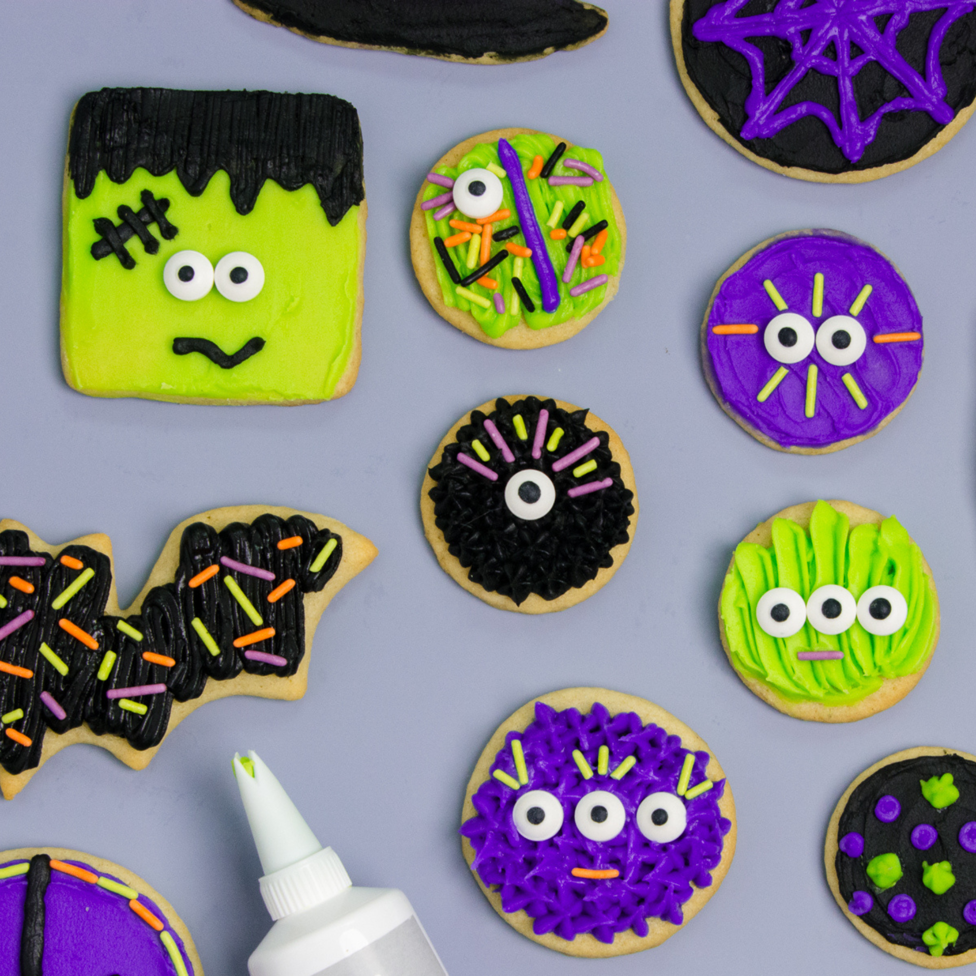 Sweets Indeed - Wholesale Hard Candy - Sweets Indeed Candy Eyeballs - 2.90 oz Jar4