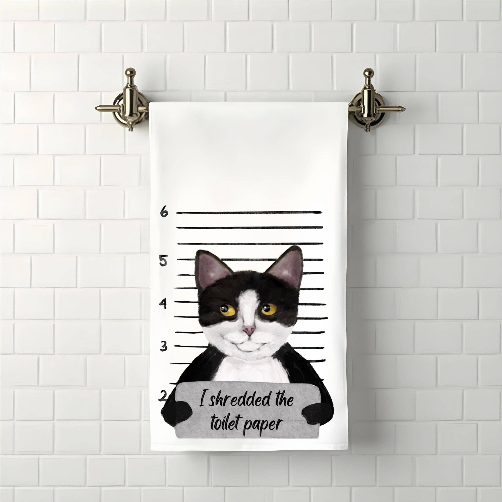 MerikaArt – wholesale Bath towel – Tuxedo Cat Mugshot Bathroom Towel0