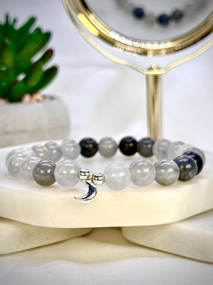 Moonbeam - Skyet Kvarts Elastikarmbånd i Sterlingsølv for engroshandel hos Atelier Ayana