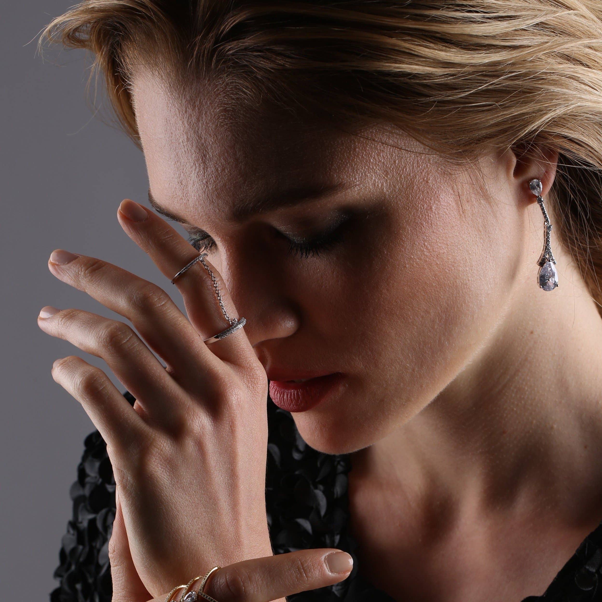 Jade & Julie - Wholesale Dangle Earrings - Anastasia - Argenté2