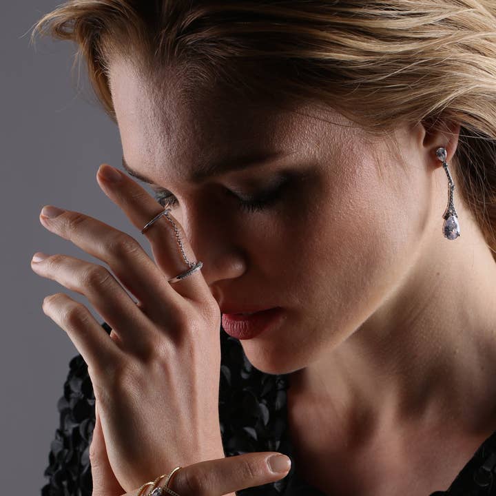 Jade & Julie - Wholesale Dangle Earrings - Anastasia - Argenté2