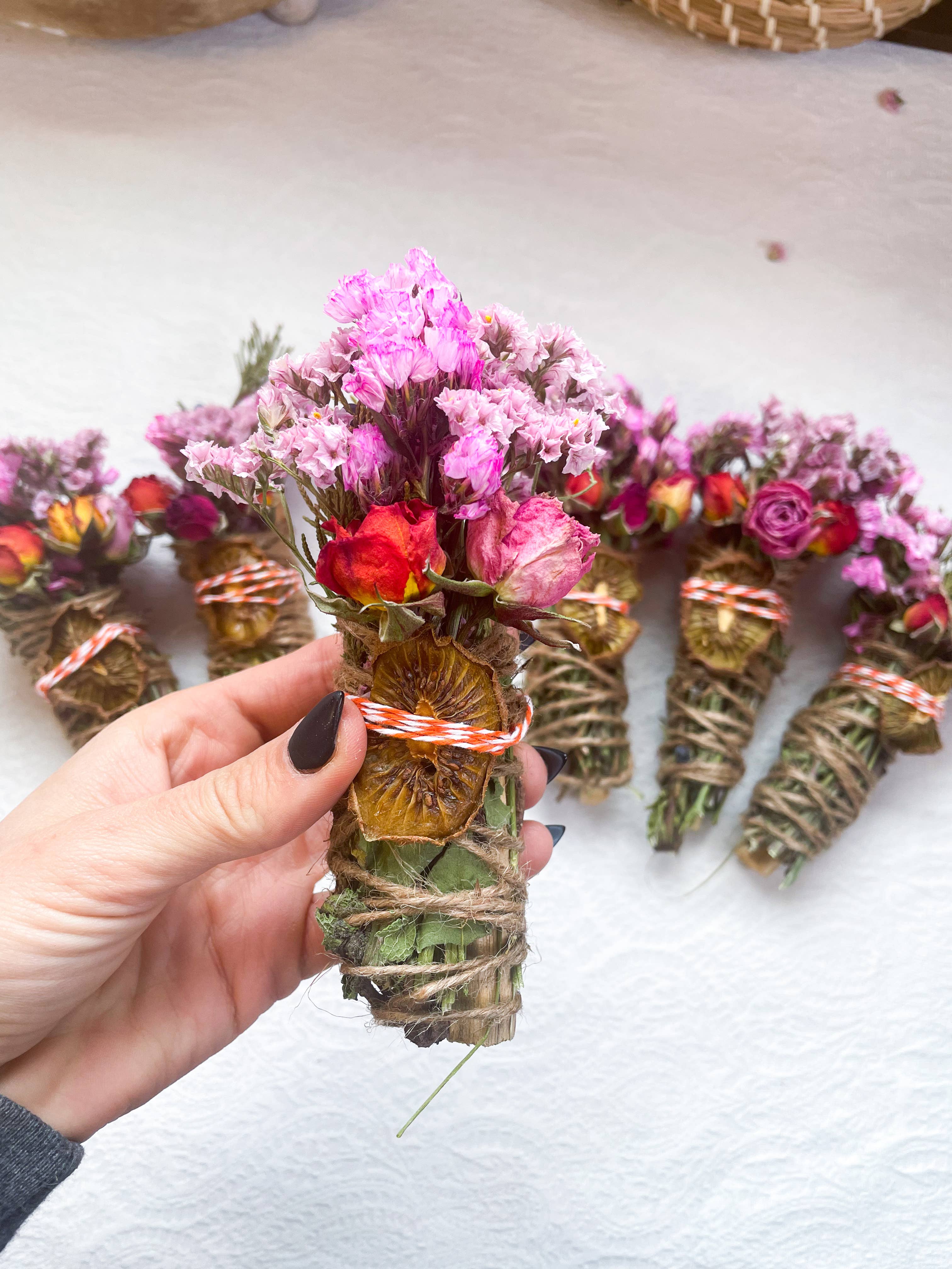 CharlieHaze - Wholesale Sage Bundle - Kiwi, Mint, Palo Santo and Cedar Spring Smudge Stick0