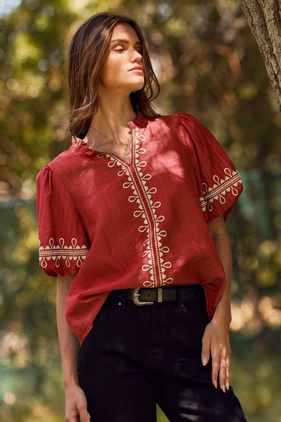 Oddi - Wholesale Blouse - Women's - Solid Embroidered Short Bubble Sleeve Blouse1