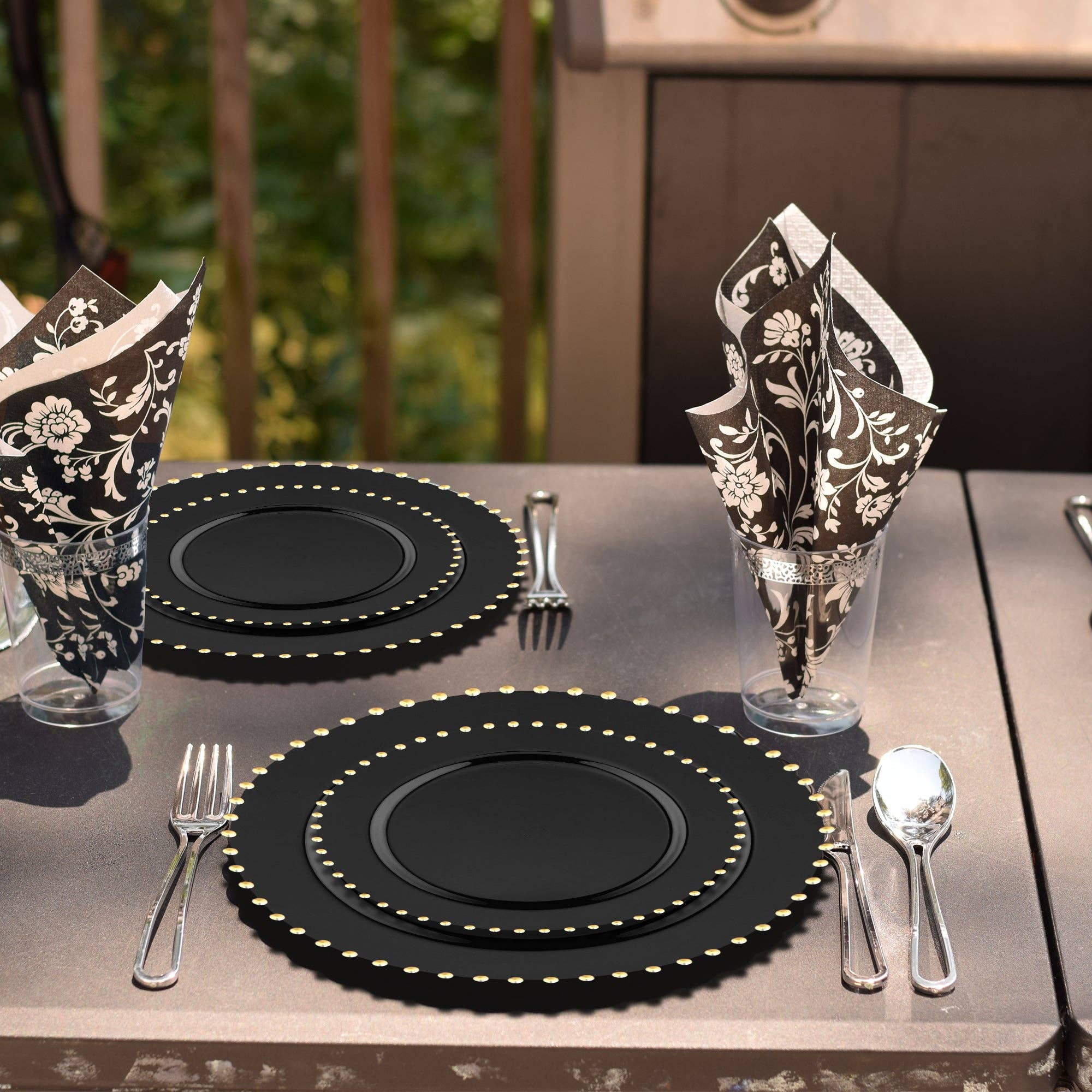 Smarty had a Party – wholesale Dinner plate – 10" Black w/ Gold String Plastic Dinner Plates - 10 pcs7