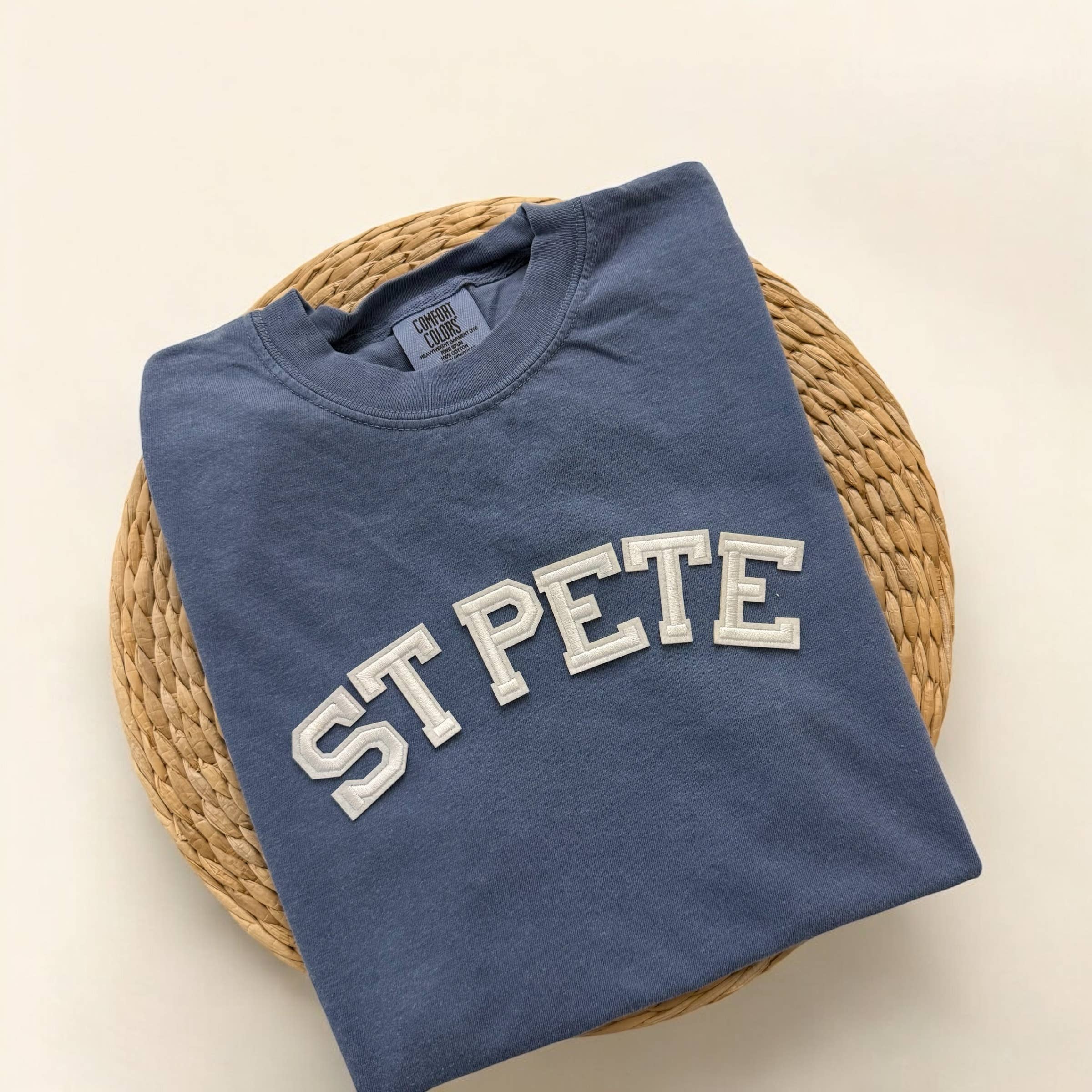 Threads And Needles, INC. – wholesale Screen printed t-shirt – unisex – Comfort Colors St Pete Florida Short Sleeve Shirt1