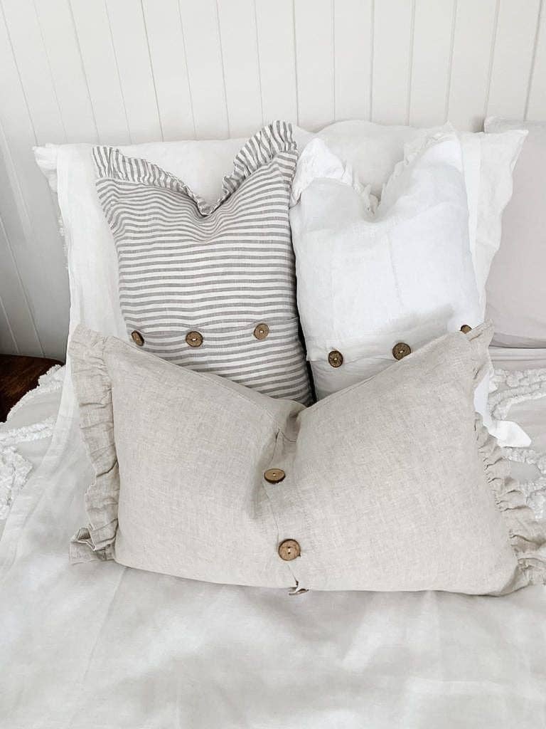Mama and Tochter - Wholesale Lumbar Pillow - Linen Lumbar with Ruffle Ends - Grey Stripe 30 x 501