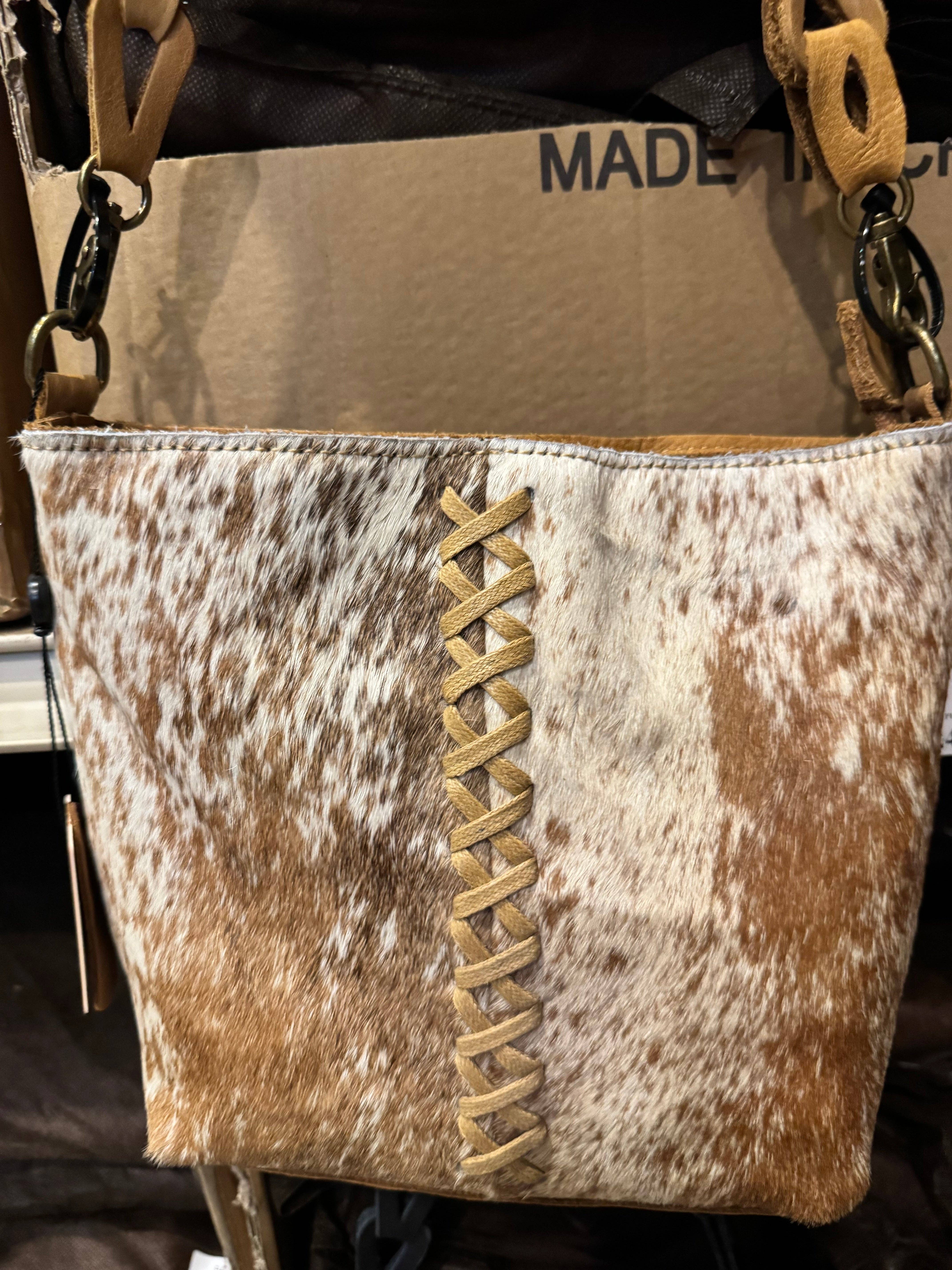 Broads Market - Wholesale Crossbody Bag - Women's - BA2117 X Stitched Crossbody Cowhide Purse0