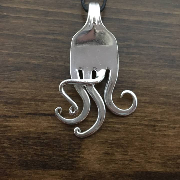 Gaffel halskæde i abstrakt design for engroshandel hos Marchello Art