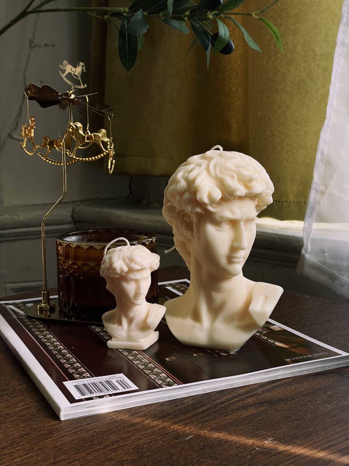 Buste de David pour la vente par Eloise and Oliver