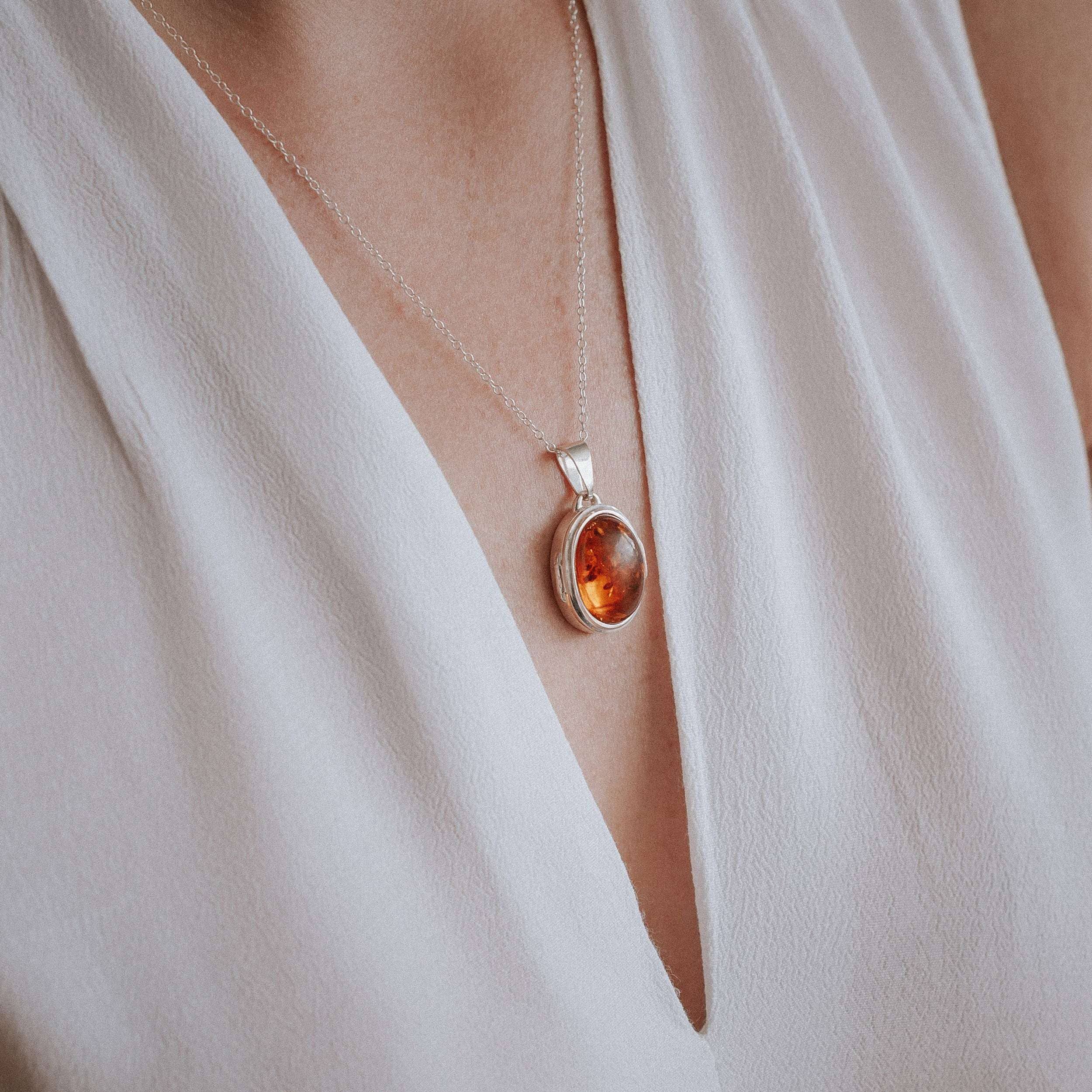 Marcin Waryszak - Wholesale Locket Necklace - Baltic Amber Locket Pendant Necklace Sterling Silver Locket6