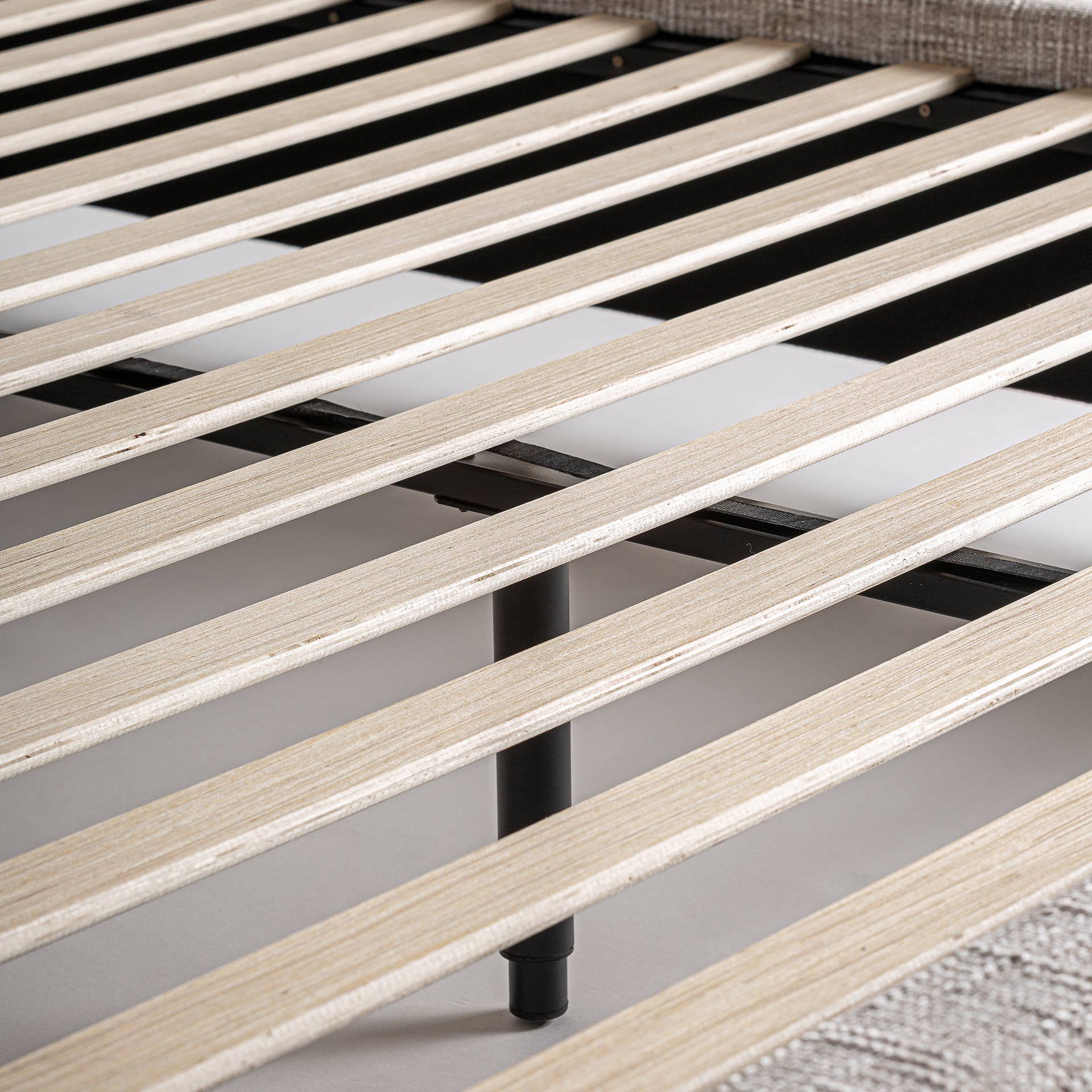 Kodu - Wholesale Bed - Polyester bed in beige color, 231x187x105cm4