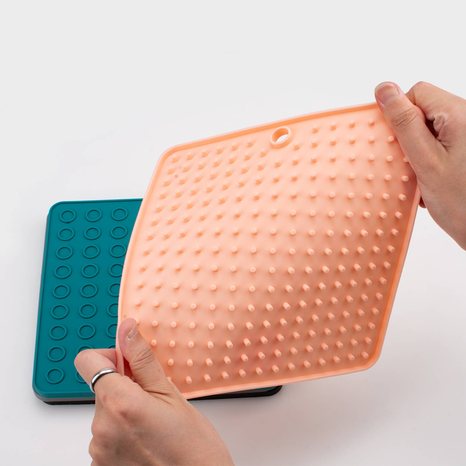 HanNicara - Wholesale Trivet - Silicone Heat Resistant Non Slip Trivet Mat M25W3496