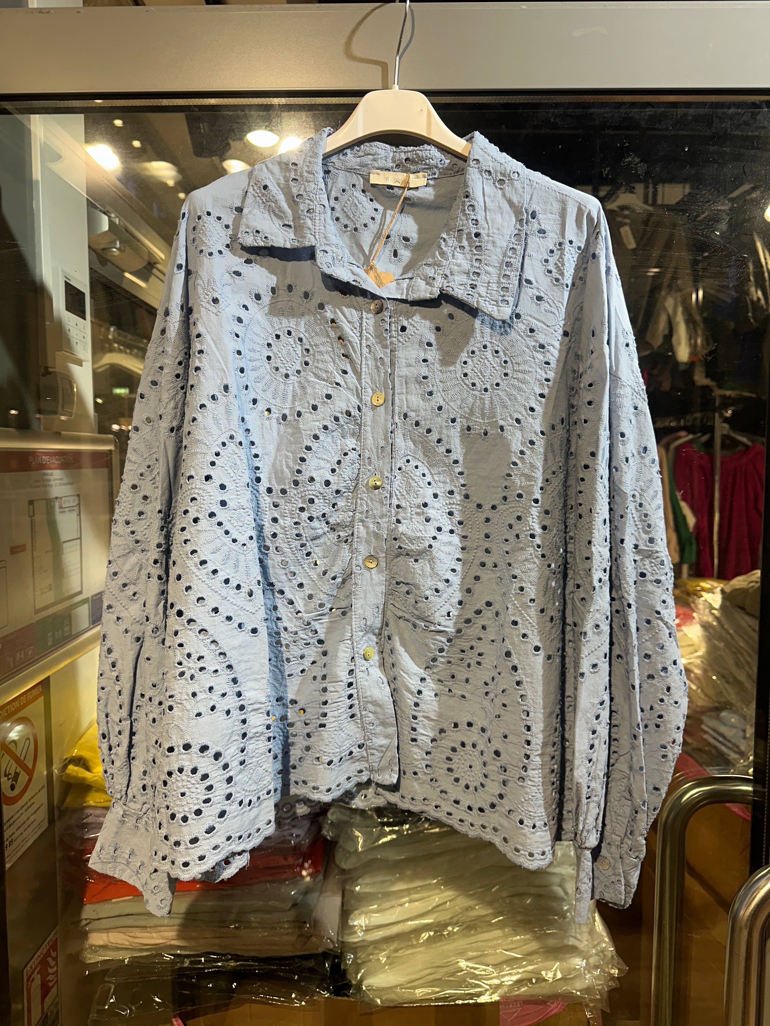 LÉA & LUC – wholesale Buttoned-down shirt – Women's – 100% Cotton Shirt REF. 2028835