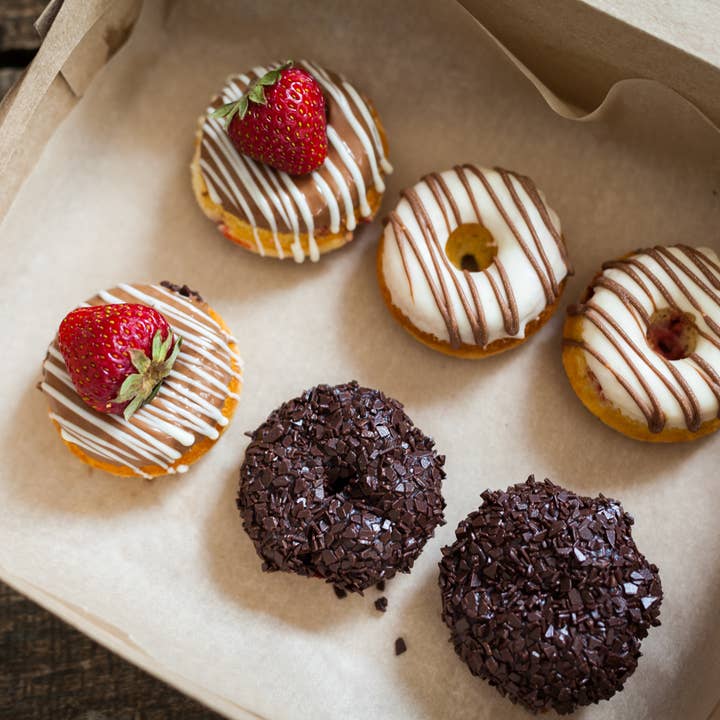 EcoQuality - Wholesale Gift Box - White Bakery Pastry Boxes 14" x 14" x 5" Eco-friendly6