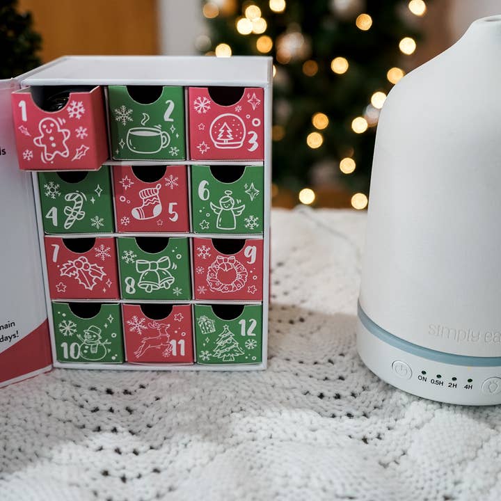 Simply Earth - Wholesale Essential Oil - 12 Days of Christmas Calendar (Oil Set)