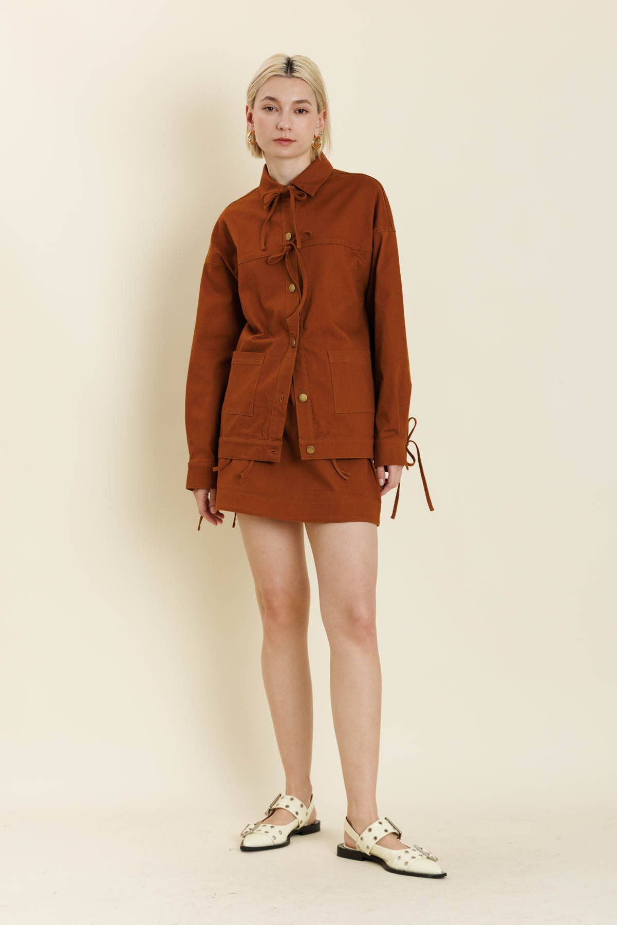 Aureum - Vendita all'ingrosso Giacca - Donna - AO2204 - GIACCA IN TWILL CON LACCI7