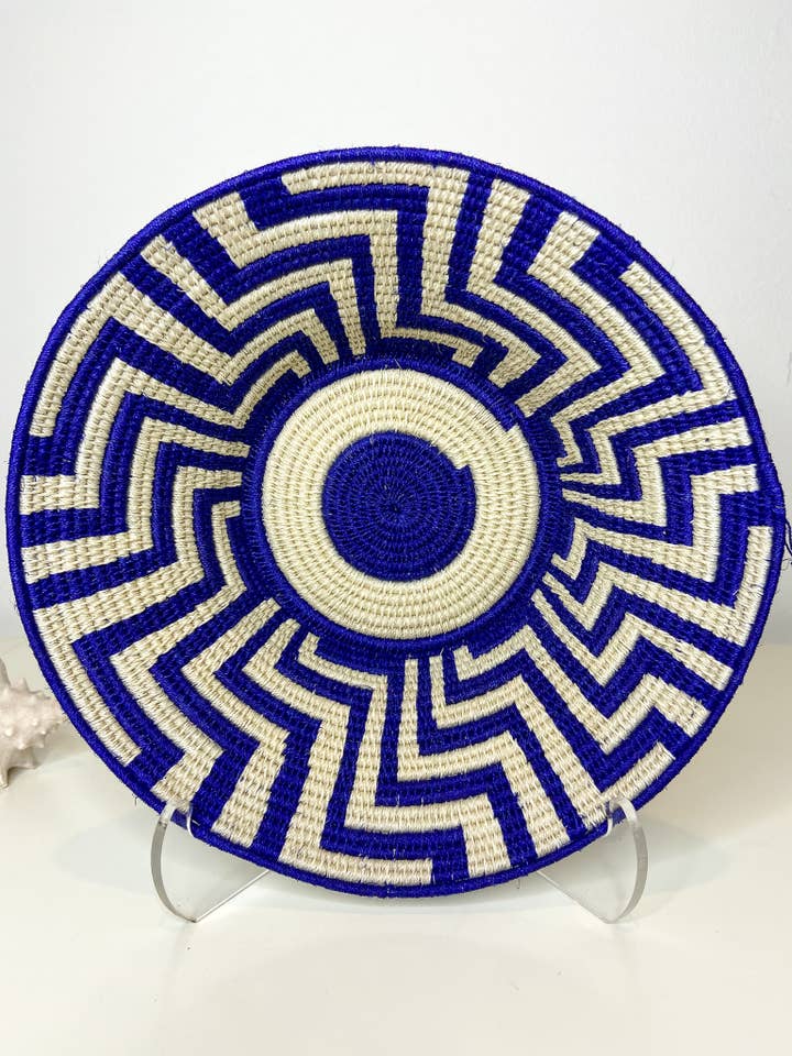 Medium Sisal Basket - 020 for wholesale by Eve & Nico Gifts & Home Decor