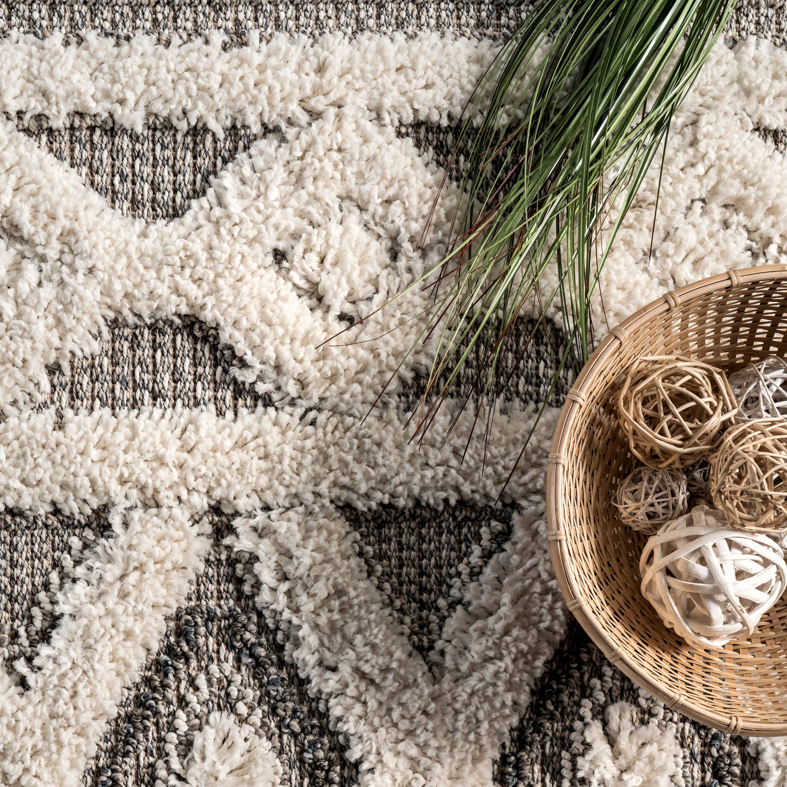 nuLOOM - Wholesale Area Rug - Rebecca High Low Textured Shaggy Area Rug4