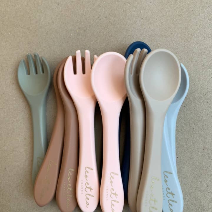 leo et lea france - Vente Set de couverts – enfant et bébé - Cuillère en silicone pour enfant, petite4