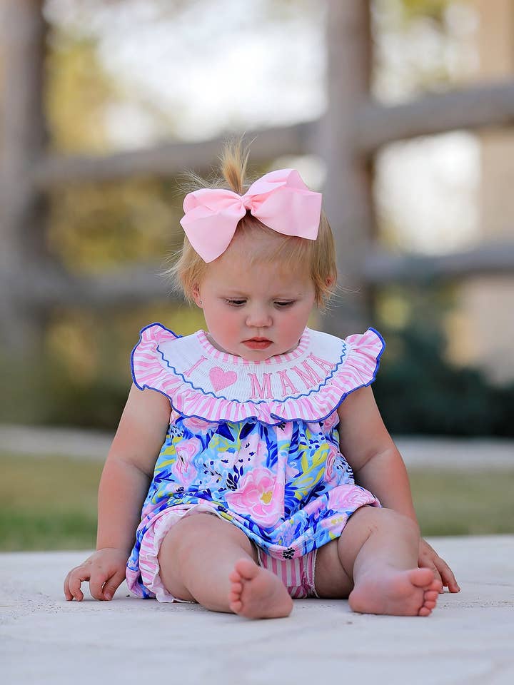 Rylee Faith Designs - Wholesale Clothing Set - Baby - “I ❤ MAMA”Embroidery Smocking Baby Girls Bloomers Set3