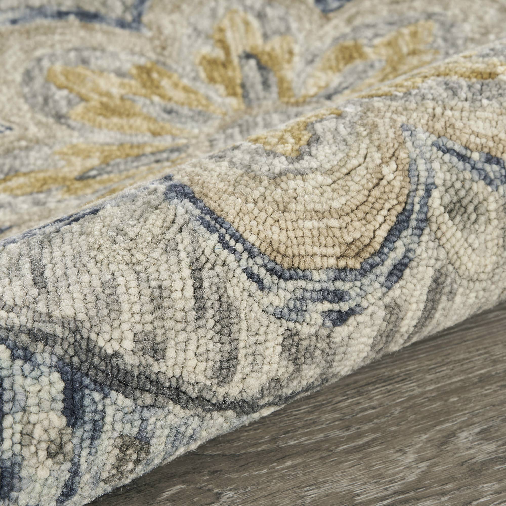 LR Home - Wholesale Area Rug - Nia Classic Scalloped Edge Hand-Tufted Wool Indoor Area Rug28