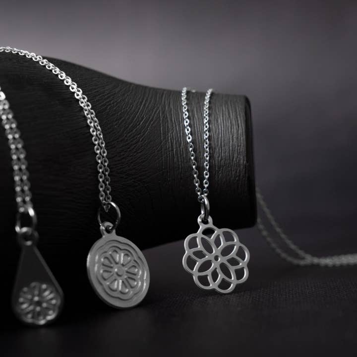 GioGio Design - Wholesale Pendant/Charm Necklace - 0.7" Rose Blossom Steel Pendant2