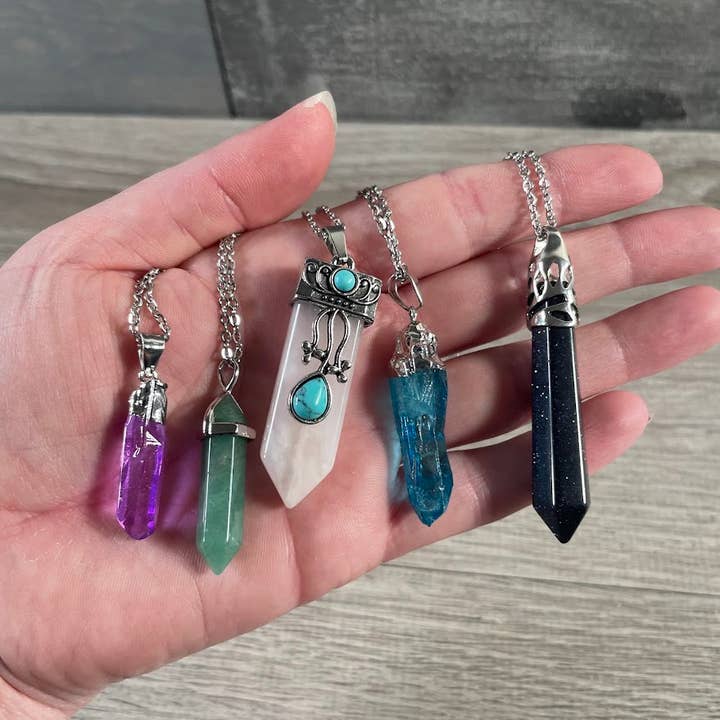 Keystone Crystals - Vente Colliers à pendentif - Pendentifs en pierres précieuses assortis avec chaîne en acier inoxydable