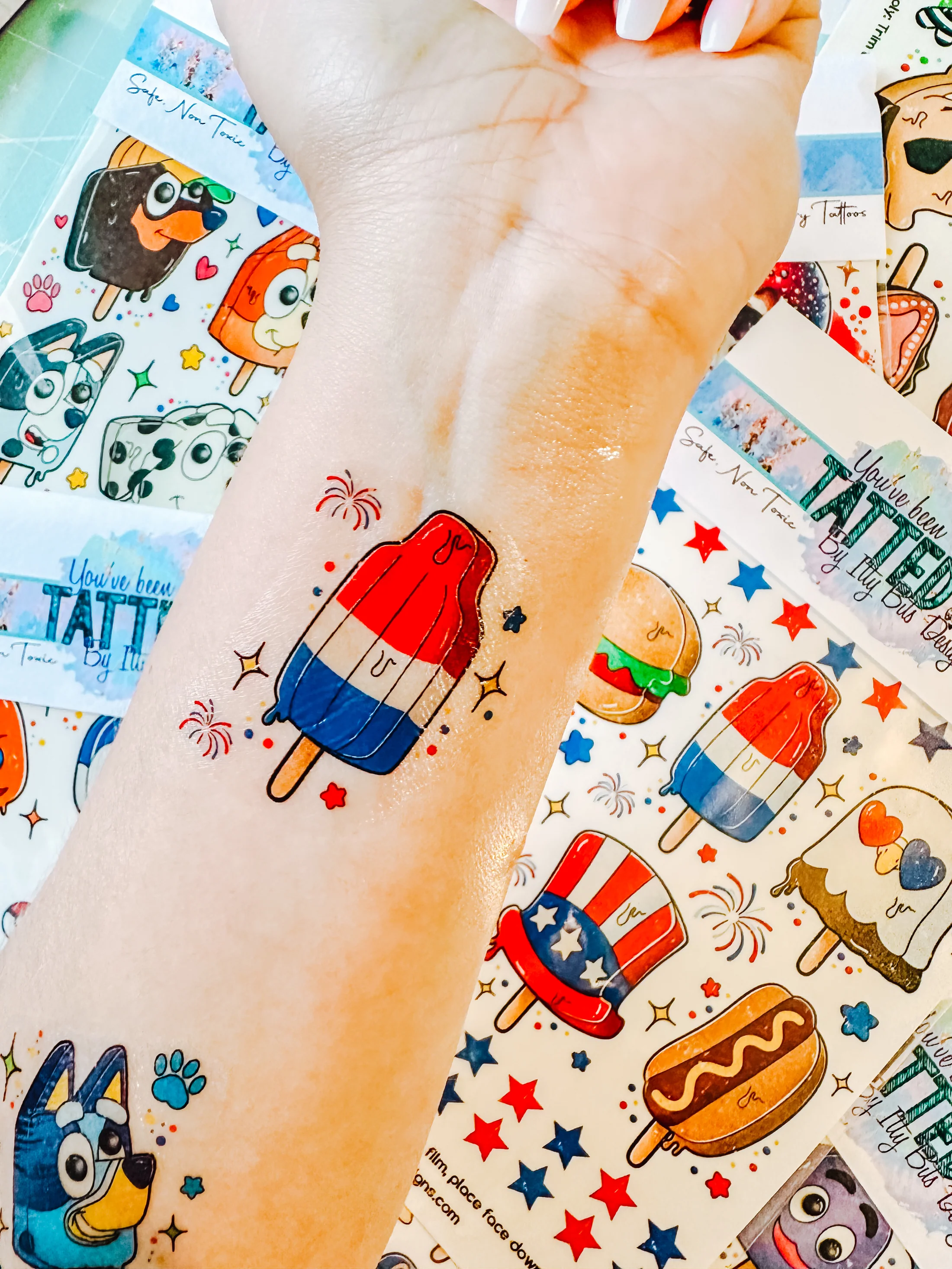 Itty Bits Designs - Vendita all'ingrosso Tatuaggi temporanei - Tatuaggi Temporanei Pops del 4 Luglio1