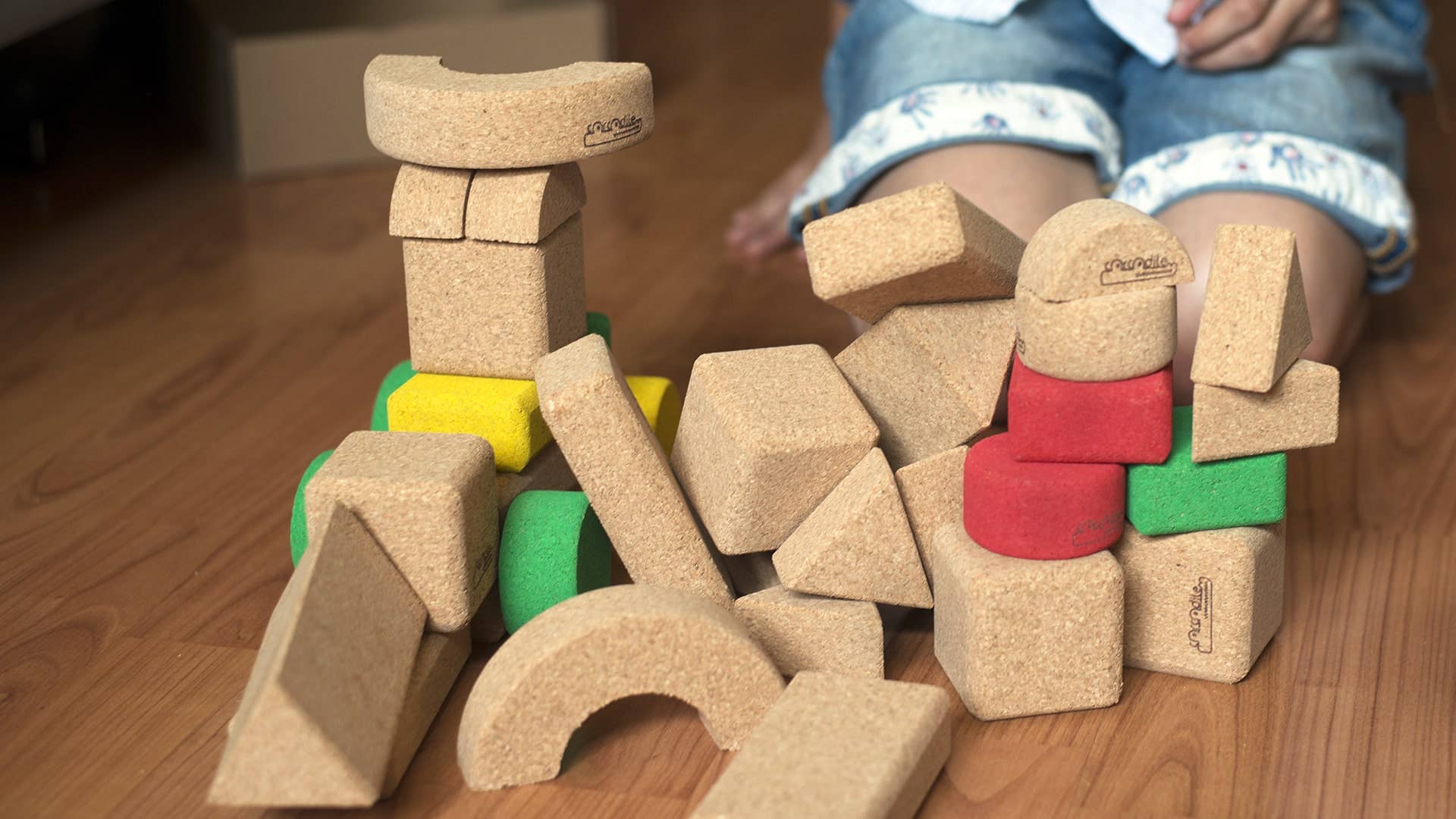 Stanimirov Cork Industry, Lda - Vendita all'ingrosso Set di costruzioni - Bambini - Corcodiles Toys Expert Set - Giocattoli in sughero | Sughero naturale1