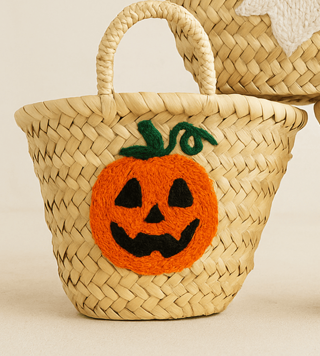 High crafty – wholesale Decal – Party decorations – Personalized Halloween Straw Basket – Custom Name Trick or T9