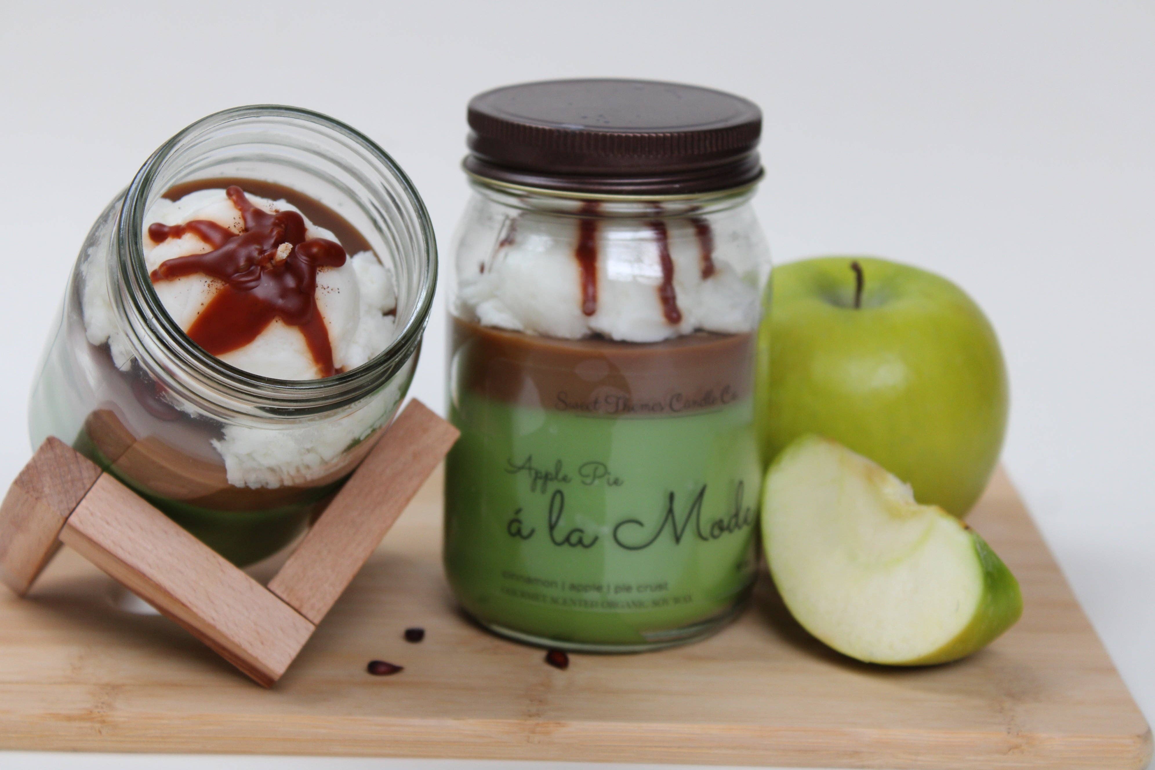 Sweet Themes Candle Co. - Wholesale Jar/Filled Candle - Apple Pie a la Mode1