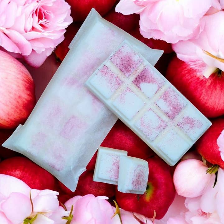 Peony & Blush Suede White Label Wax Melt for wholesale by Lunar Fragrances
