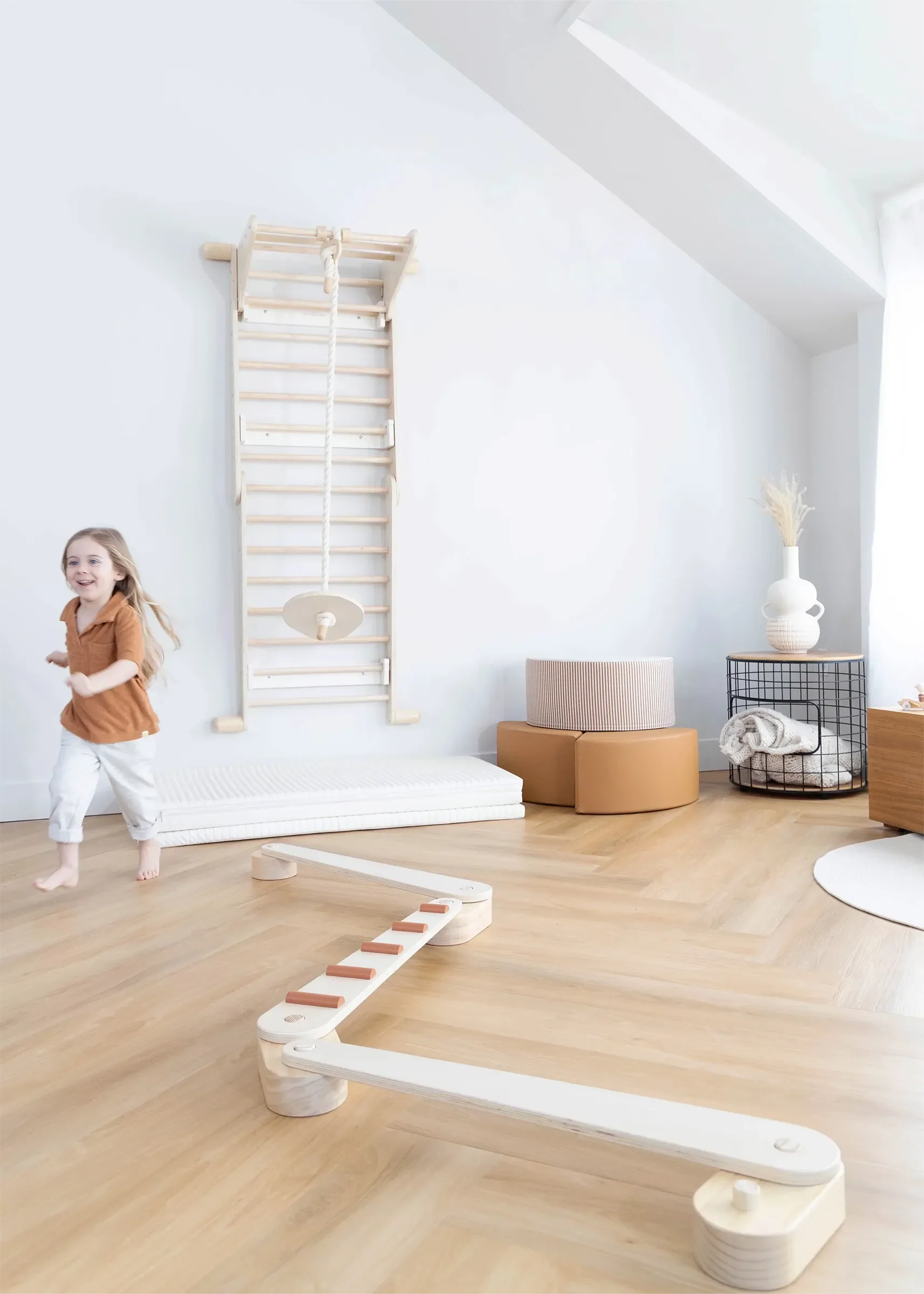 Coco Village - Wholesale Wood Toy - Kids - Montessori 2-in-1 Triangle & Wall Climber8